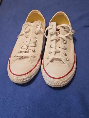 Converse White Low-Top Canvas Sneakers with Red Label Detail